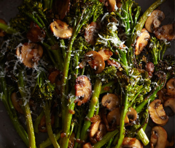 Broccolini with winey mushrooms
